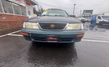 Toyota-avalon-1996-green-1