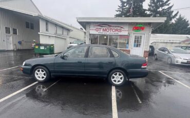 Toyota-avalon-1996-green