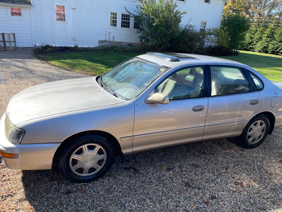 Toyota-avalon-1996-silver-5