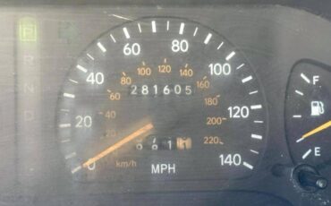 Toyota-avalon-1996-white-15