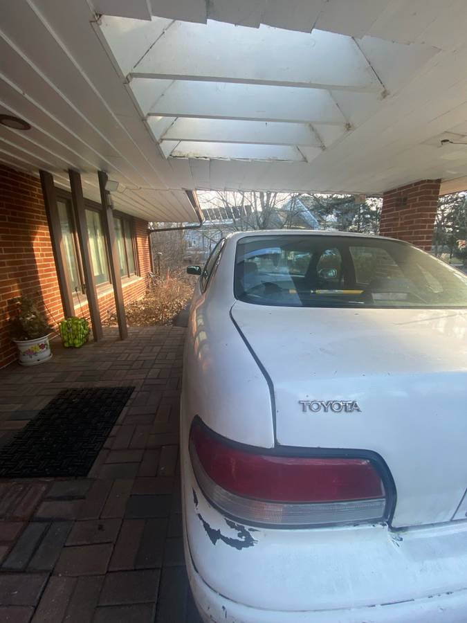Toyota-avalon-1996-white-2