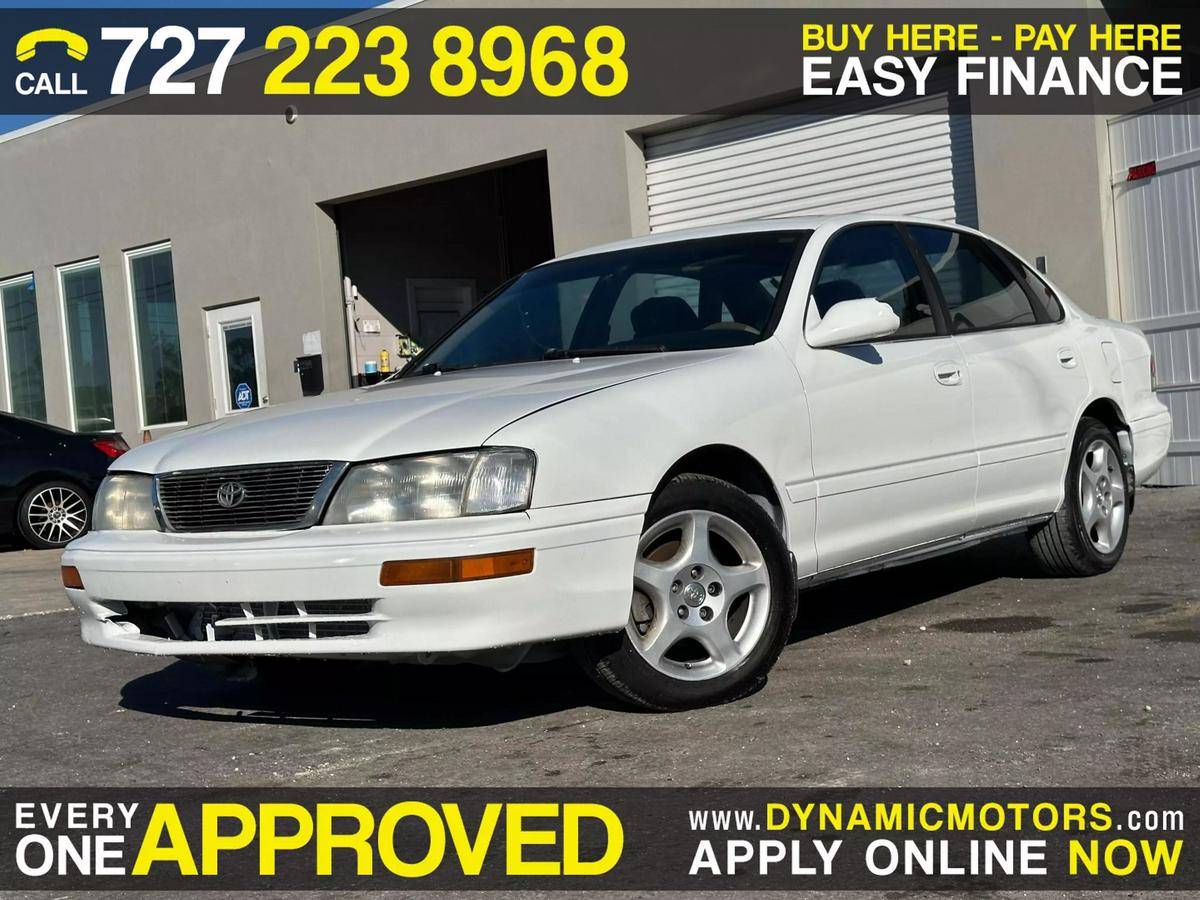Toyota-avalon-1996-white-2