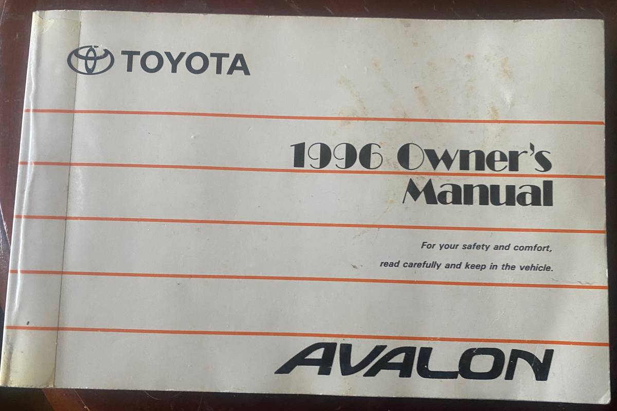 Toyota-avalon-1996-white-5