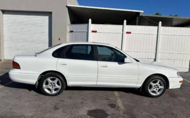 Toyota-avalon-1996-white-5