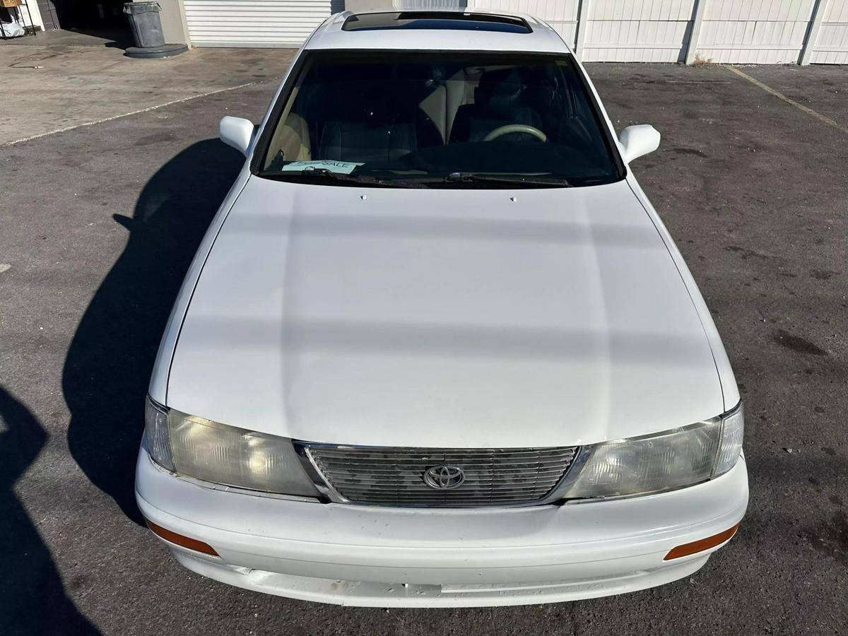 Toyota-avalon-1996-white-7