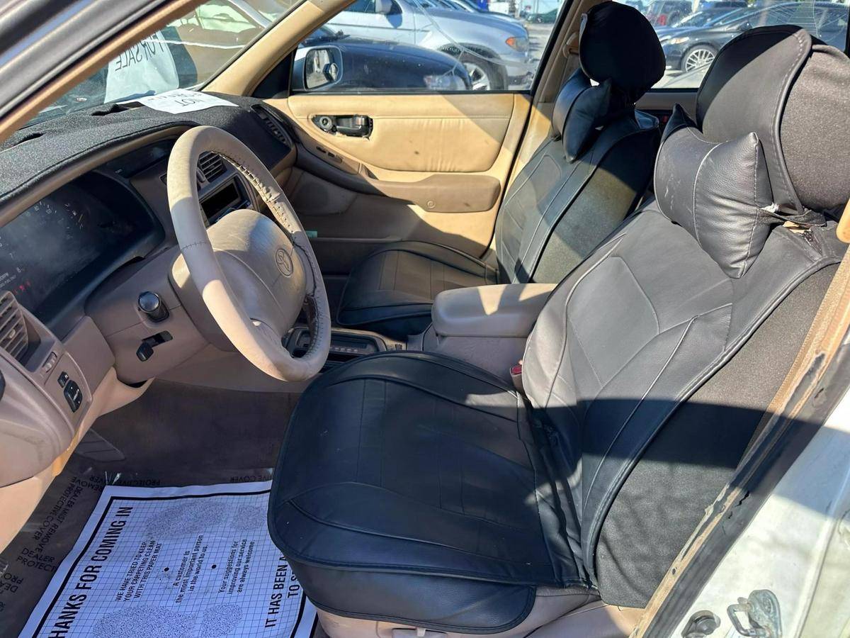 Toyota-avalon-1996-white-8