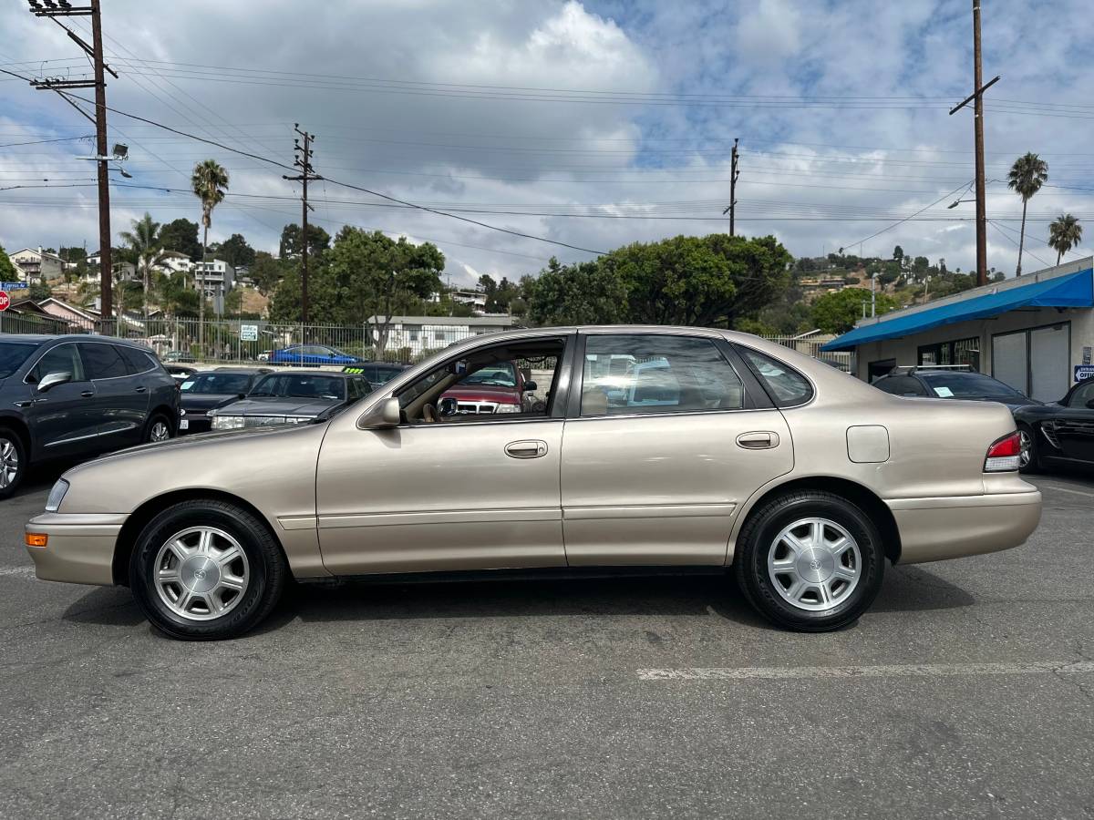 Toyota-avalon-xl-1996-1