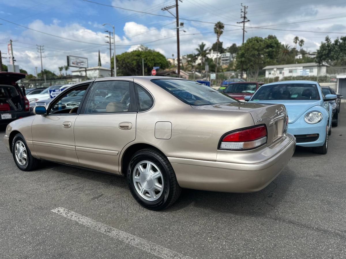 Toyota-avalon-xl-1996-2
