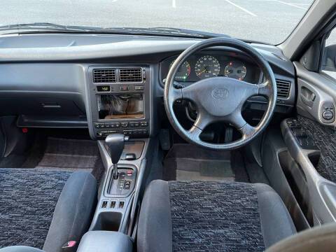 Toyota-caldina-1994-black-6