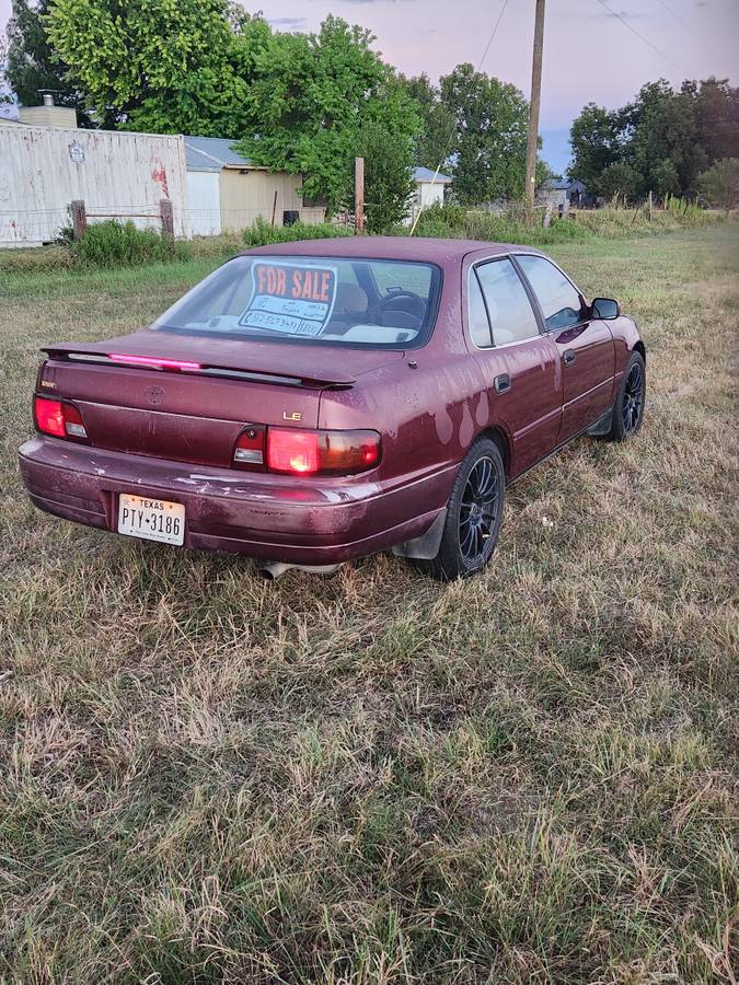 Toyota-camery-1996-red-1
