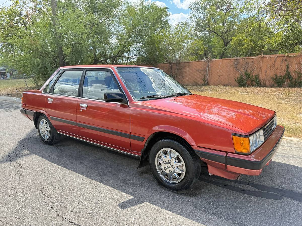 Toyota-camry-1984-brown-1
