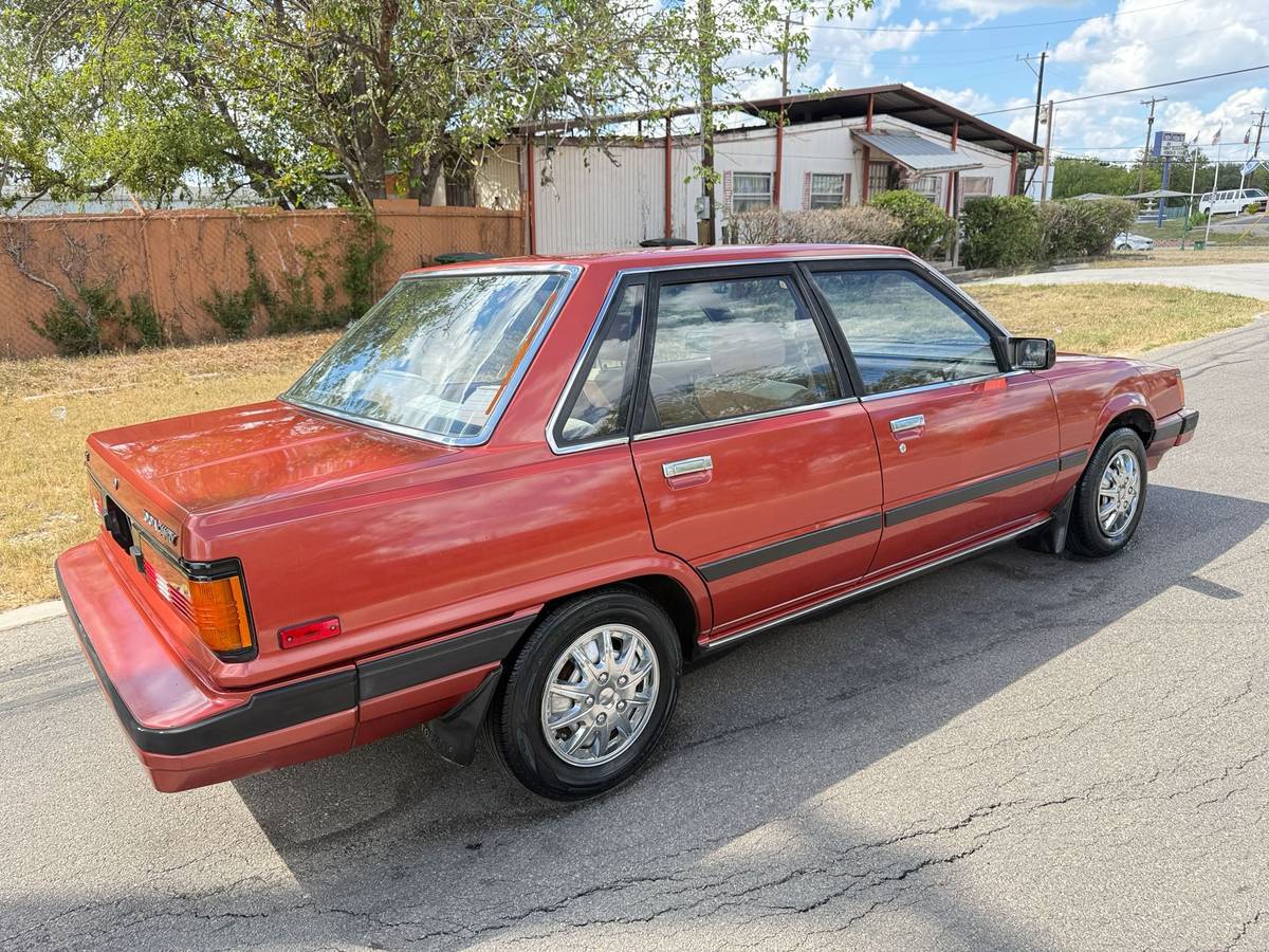 Toyota-camry-1984-brown-2