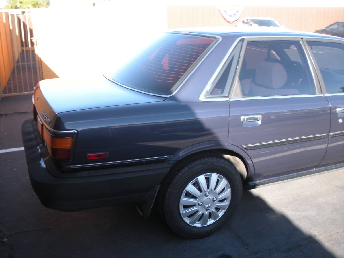 Toyota-camry-1990-blue-9