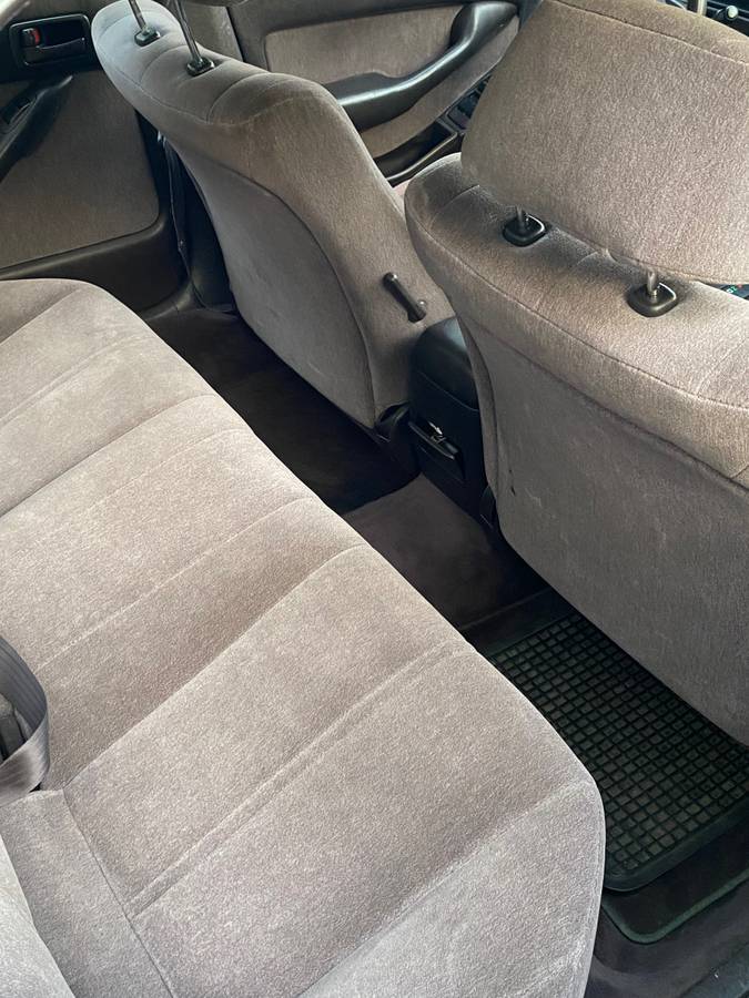 Toyota-camry-1992-grey-2