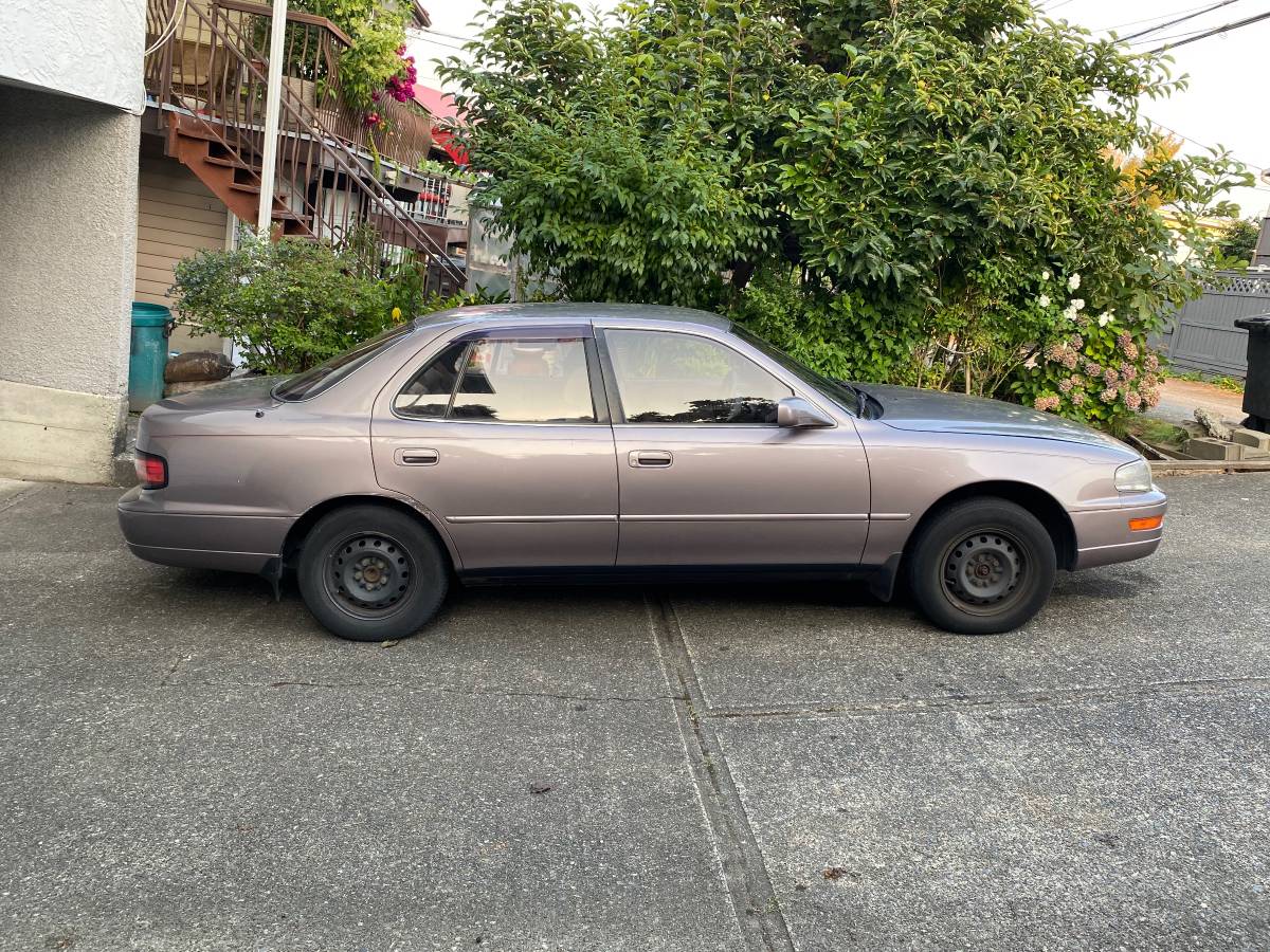 Toyota-camry-1992-grey-3