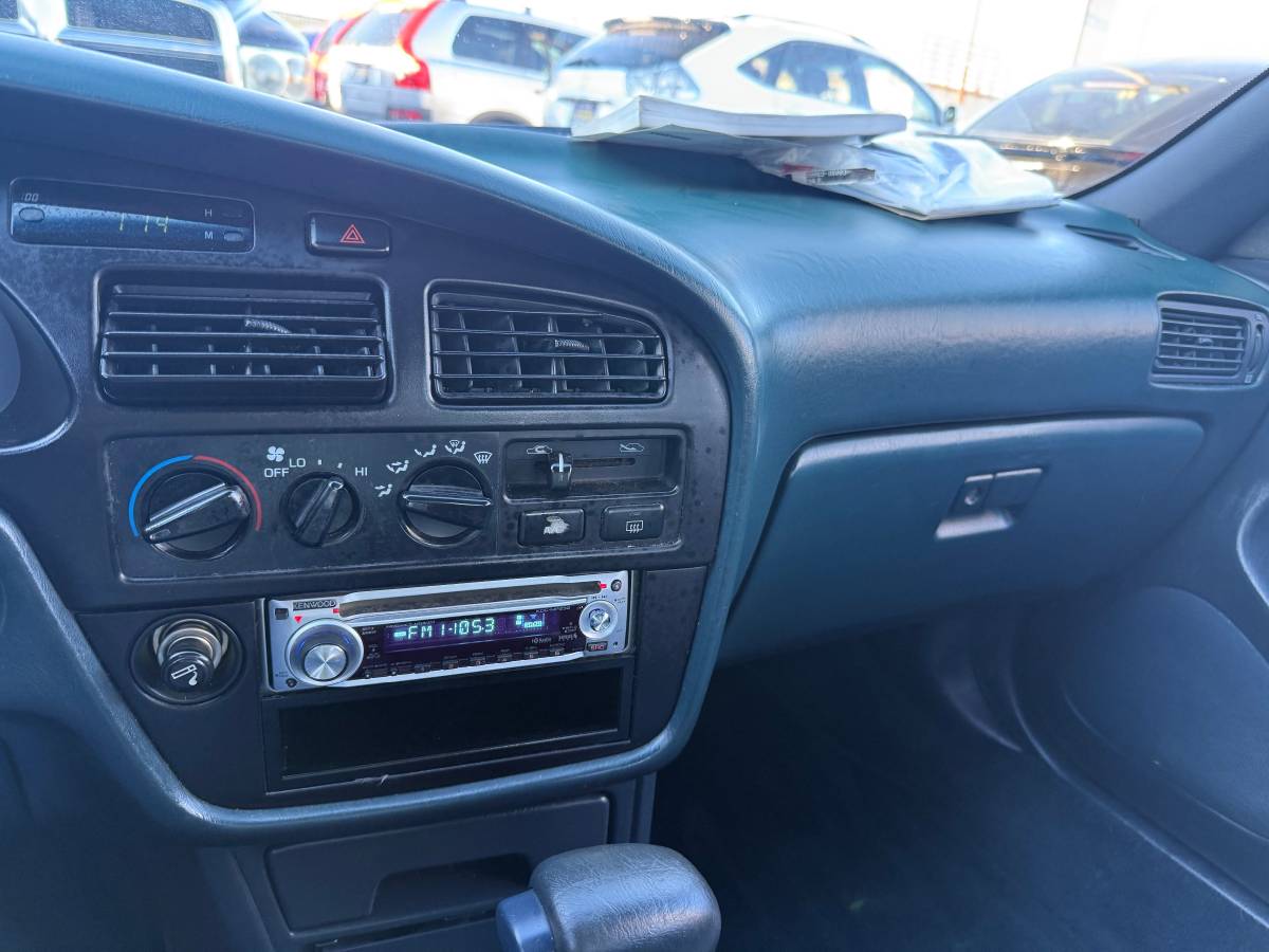 Toyota-camry-1993-green-12