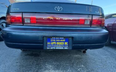 Toyota-camry-1993-green-2