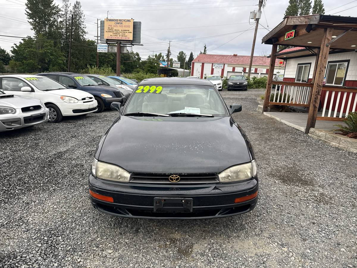 Toyota-camry-1994-green-3