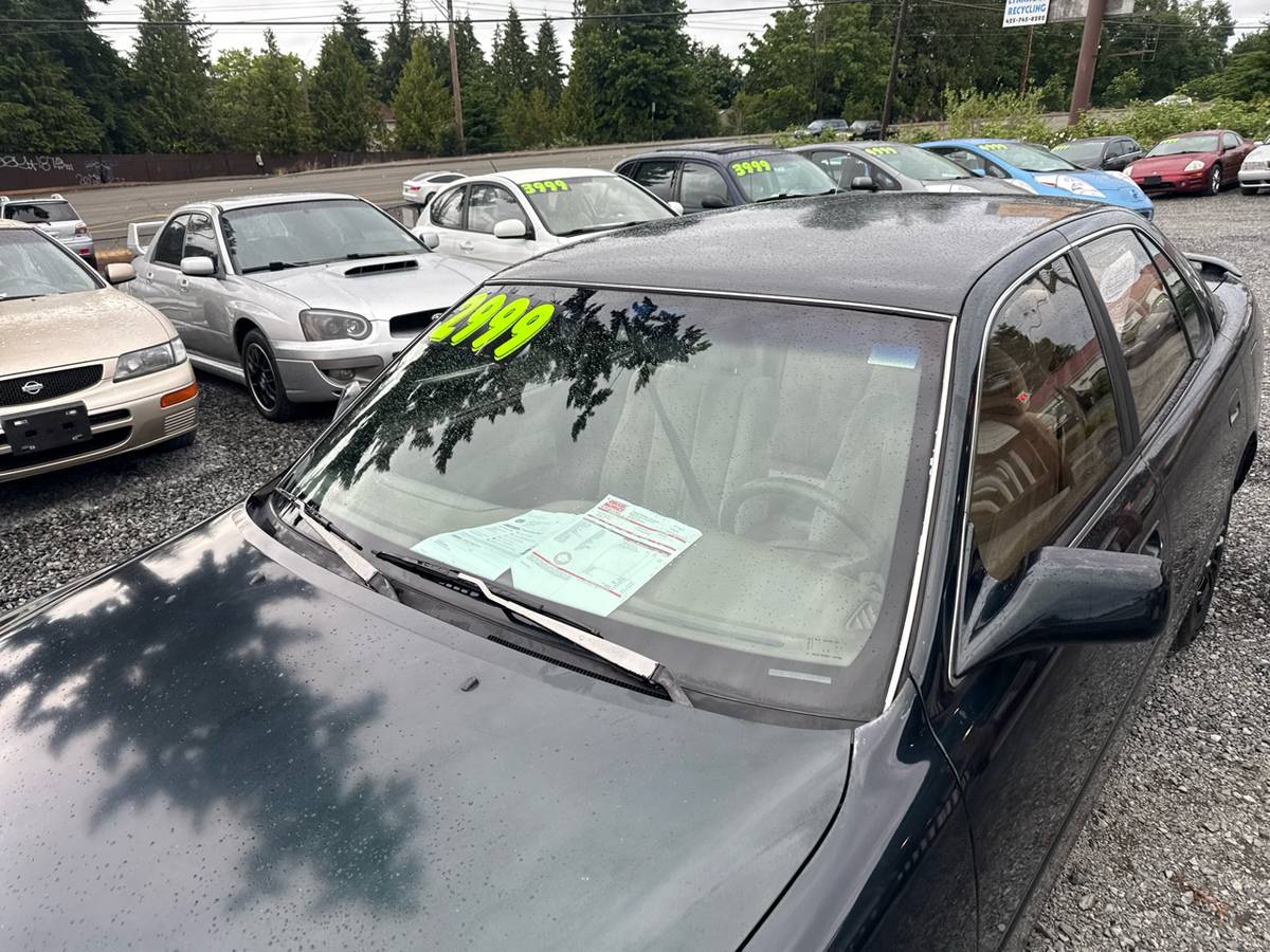Toyota-camry-1994-green-45