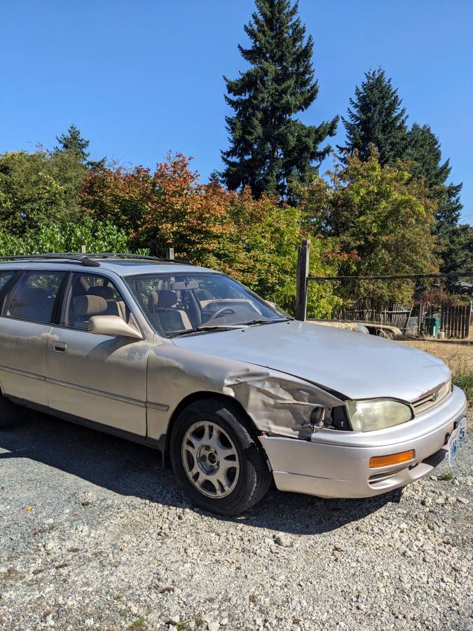 Toyota-camry-1995-grey-2