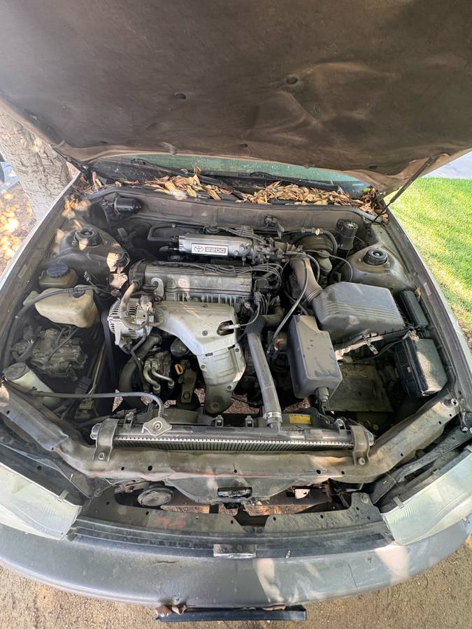 Toyota-camry-1995-grey-3