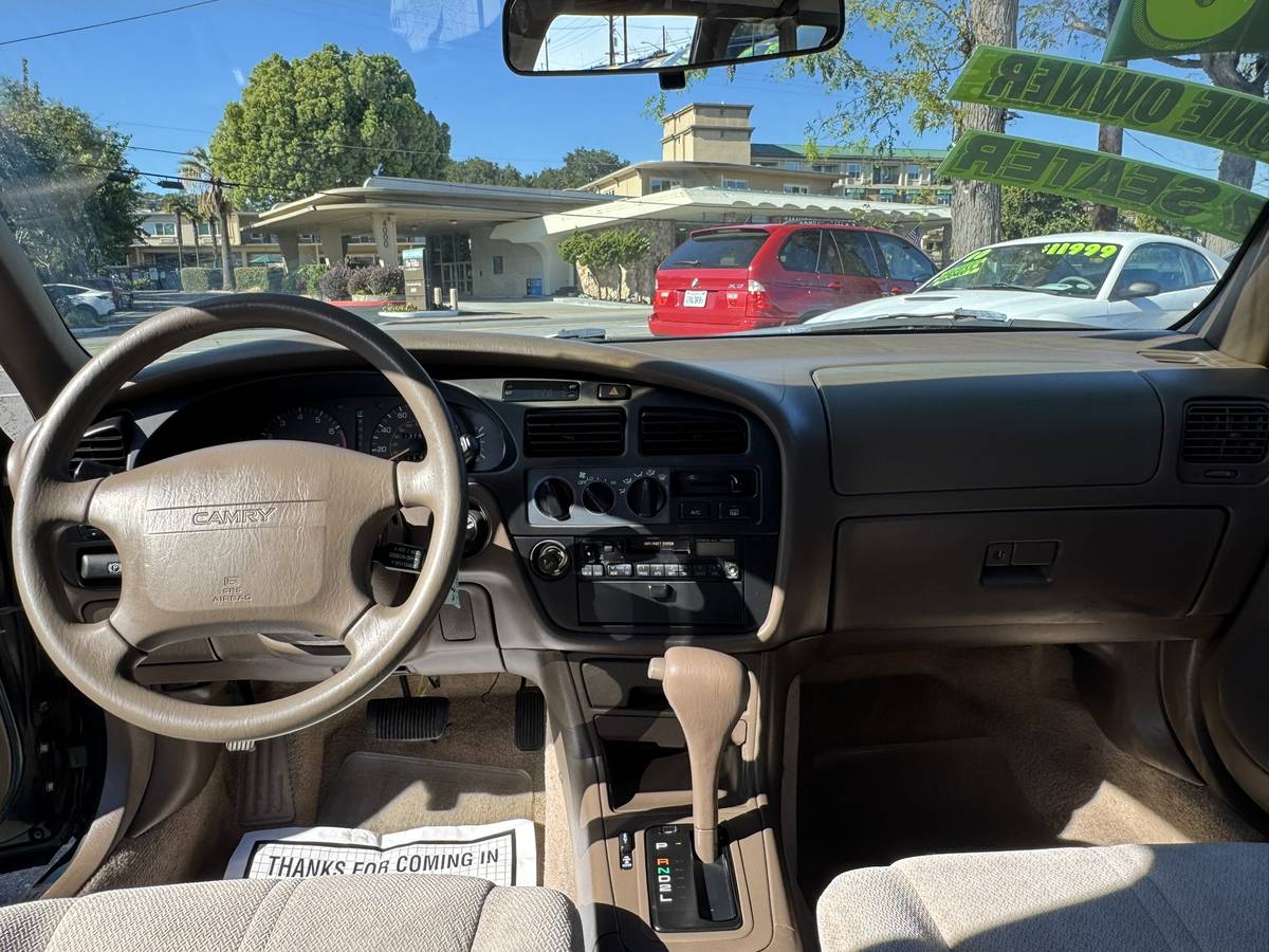 Toyota-camry-1996-green-7