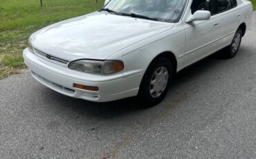 Toyota-camry-1996-white-1