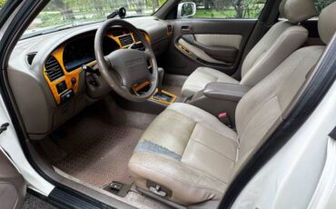 Toyota-camry-1996-white-1