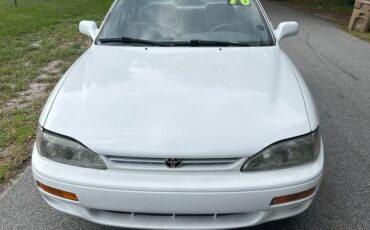 Toyota-camry-1996-white