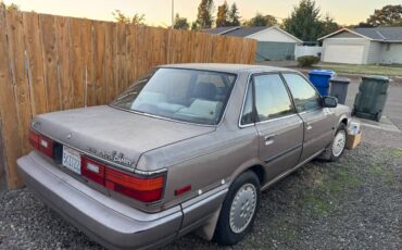 Toyota-camry-le-1988-brown