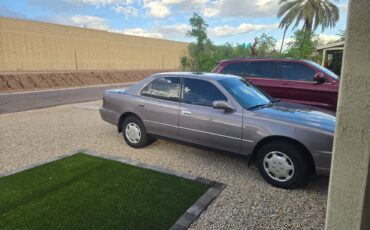 Toyota-camry-le-1993-grey