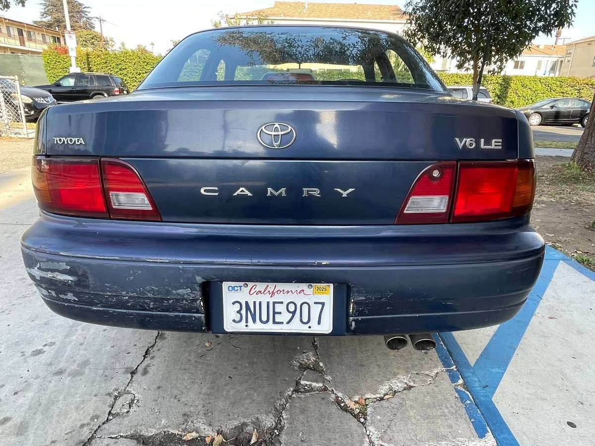 Toyota-camry-le-1996-1