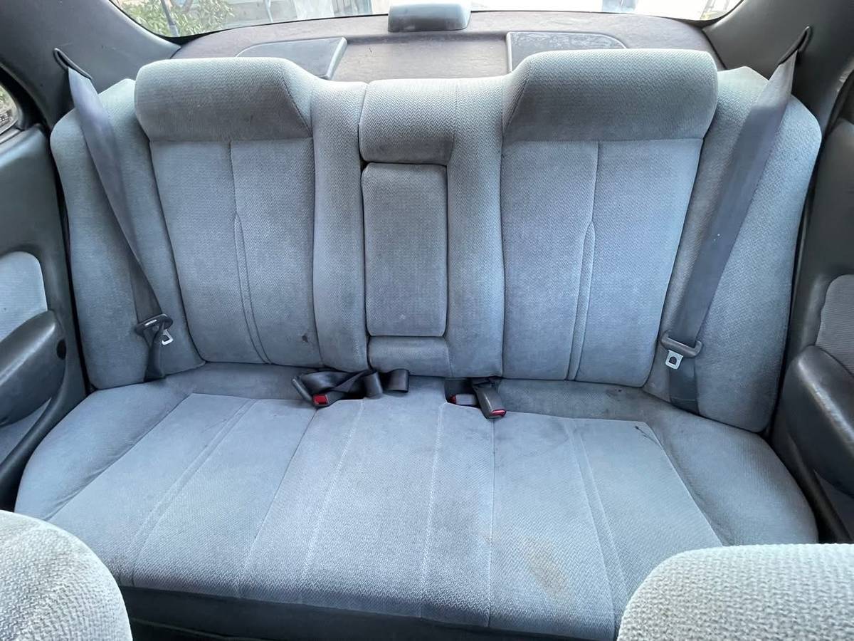 Toyota-camry-le-1996-17
