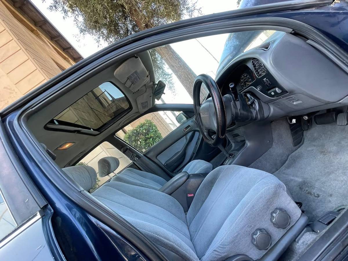 Toyota-camry-le-1996-19