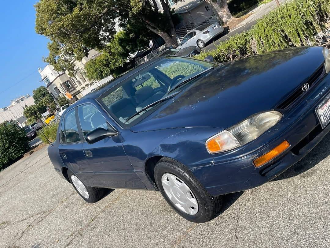 Toyota-camry-le-1996-3