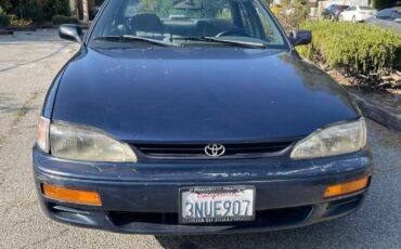 Toyota-camry-le-1996