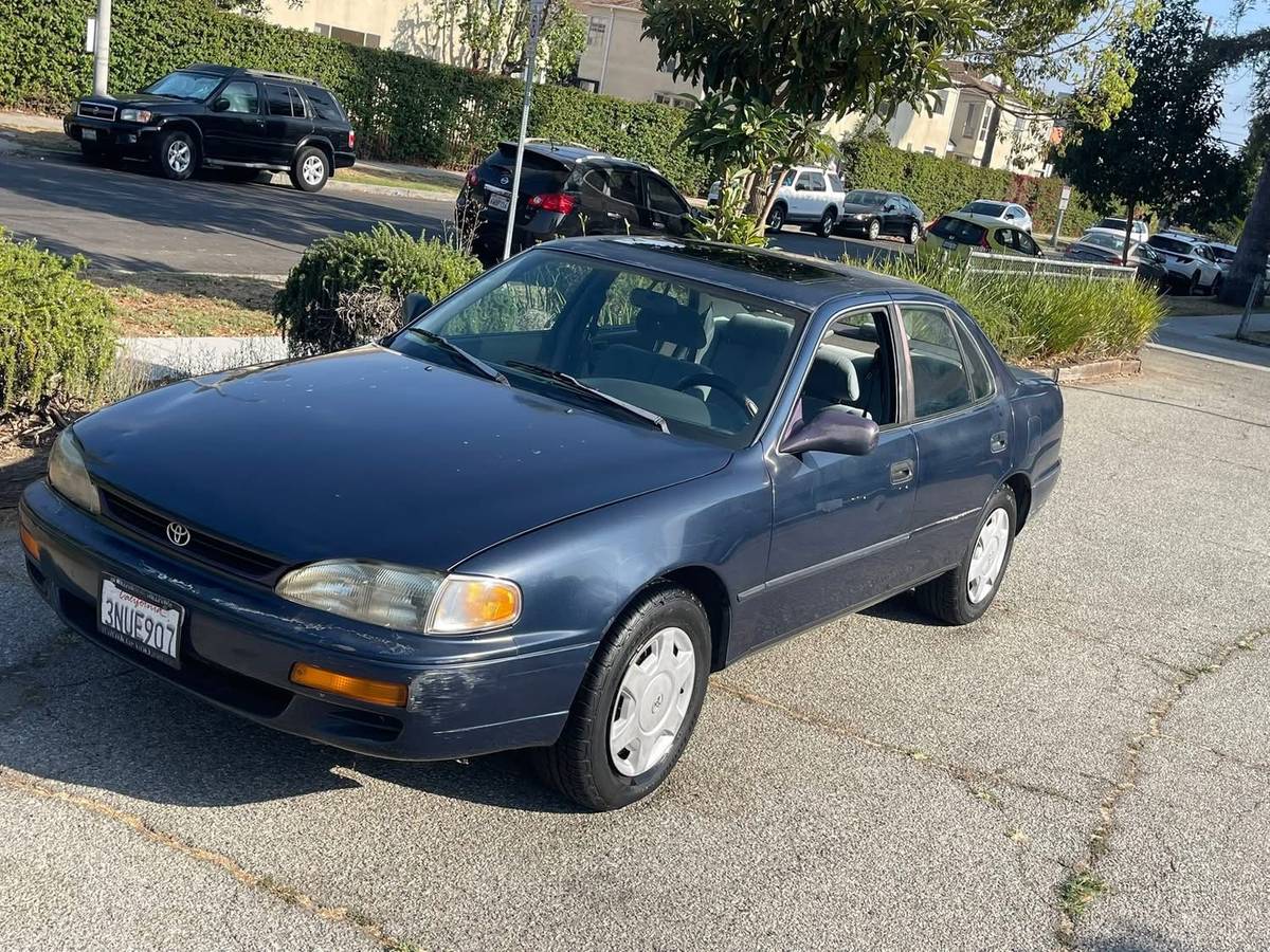 Toyota-camry-le-1996-8