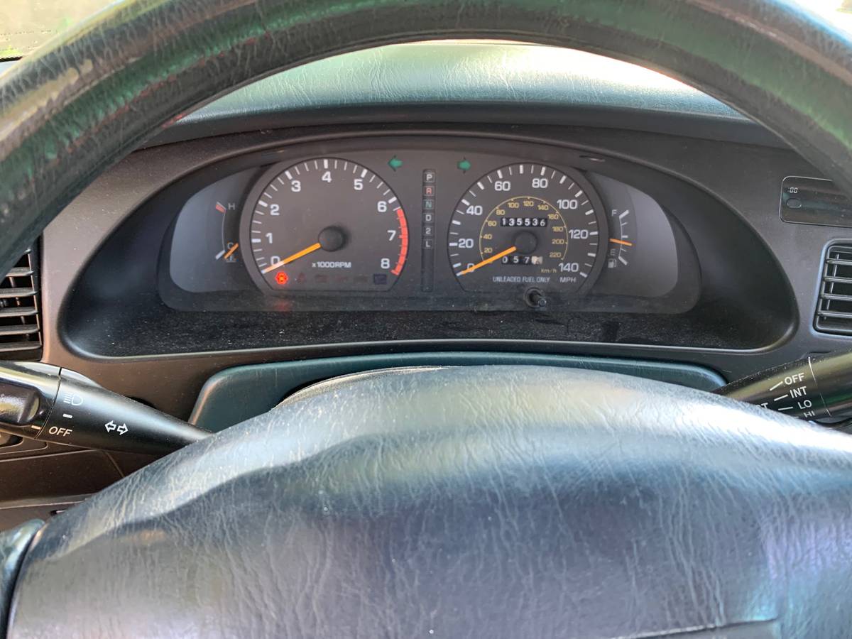 Toyota-camry-le-4dr-sedan-1992-white-11