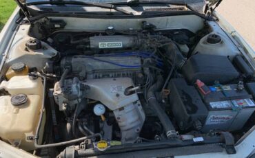 Toyota-camry-le-4dr-sedan-1992-white-4