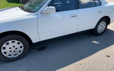 Toyota-camry-le-4dr-sedan-1992-white-8