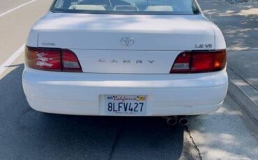 Toyota-camry-se-1996-white-3