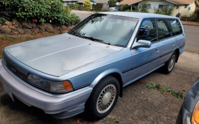 Toyota camry wagon v6 le 1989