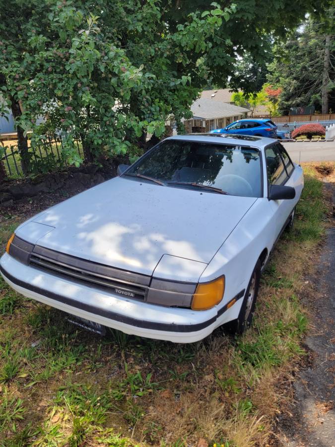 Toyota-celica-1987-white