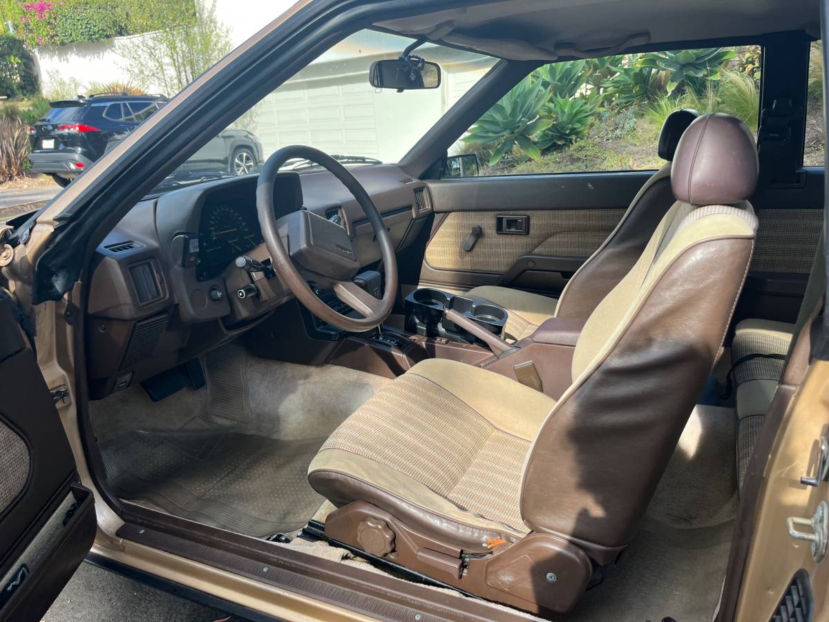 Toyota-celica-gt-1984-2