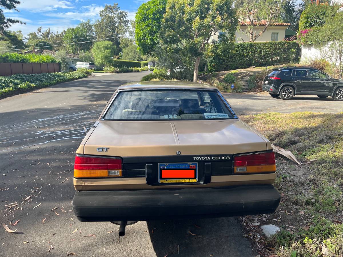 Toyota-celica-gt-1984-5