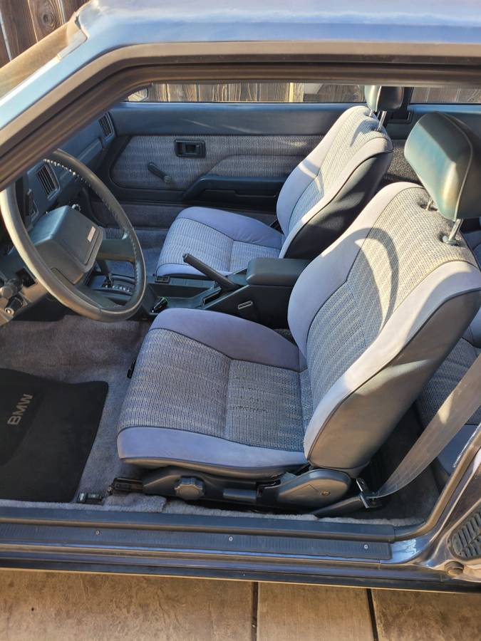 Toyota-celica-gt-1984-blue-14