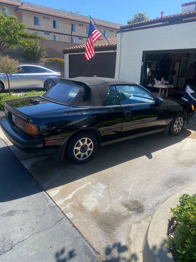 Toyota-celica-gt-1987-black-3