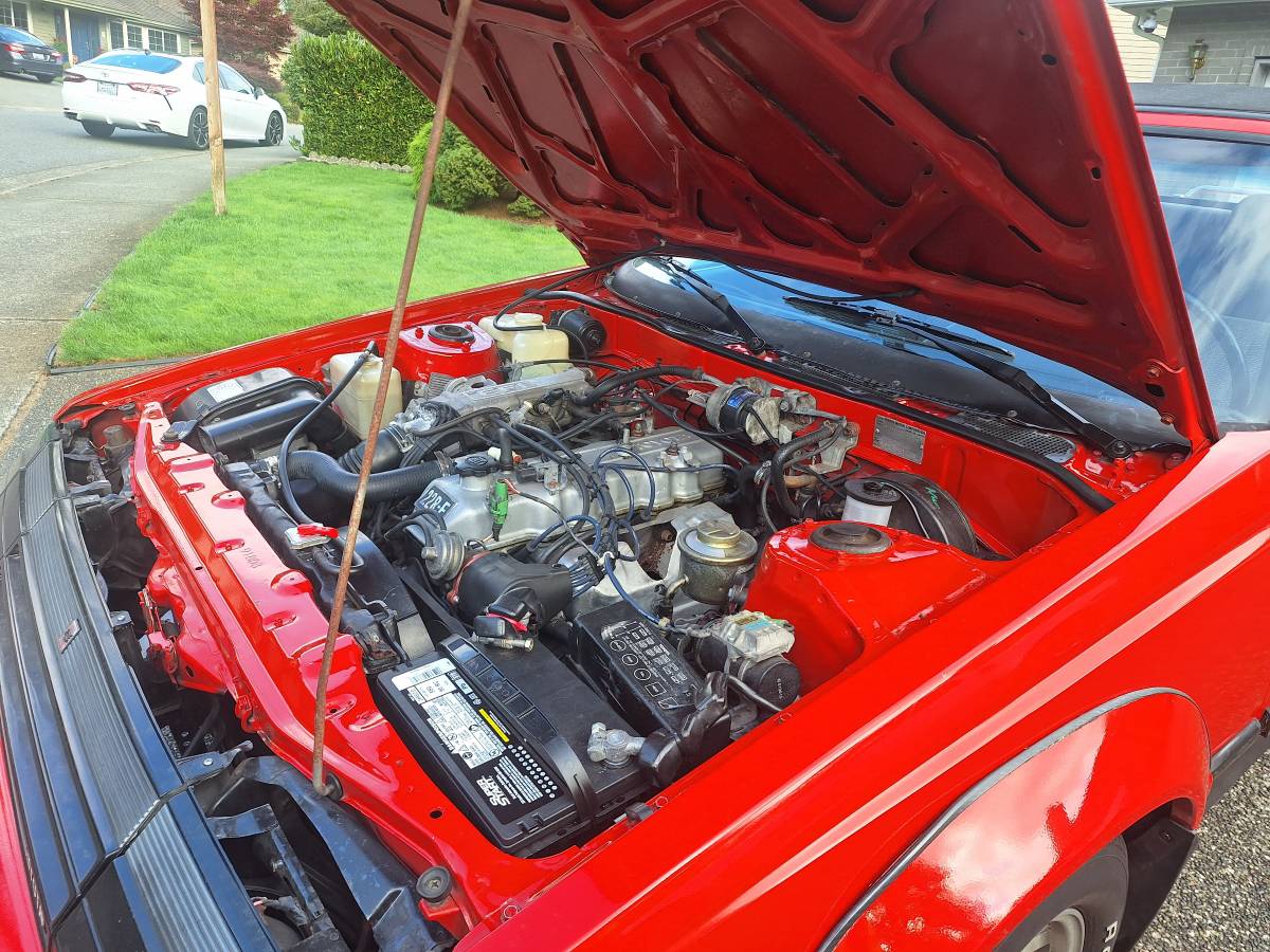 Toyota-celica-gt-s-1984-red-7