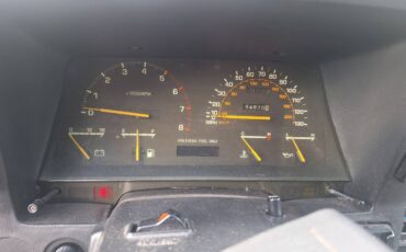 Toyota-celica-gt-s-1984-red-9