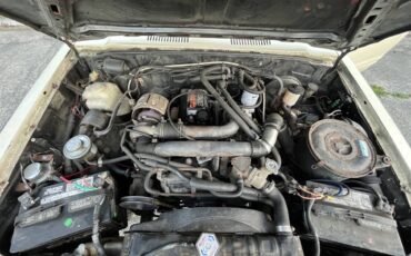 Toyota-chinook-pickup-diesel-1982-9
